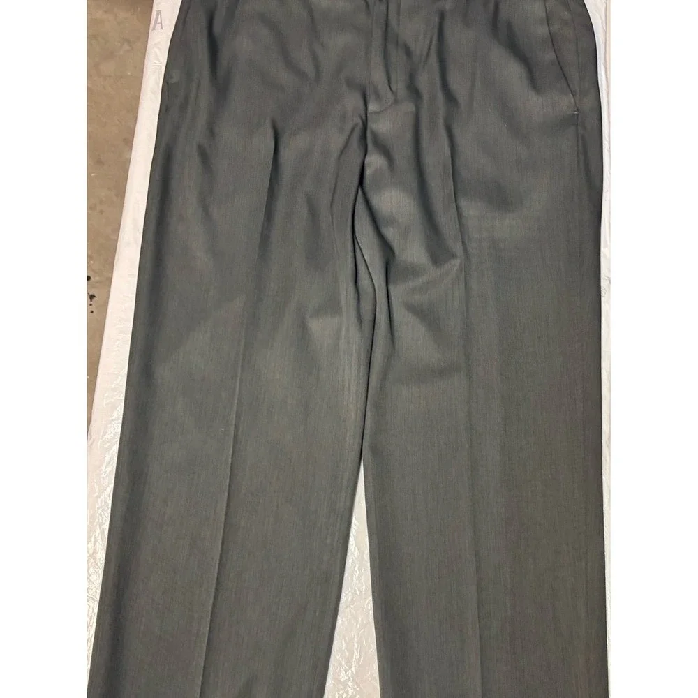Van‎ Heusen Traveler Pants Men's 38X32 Non Iron